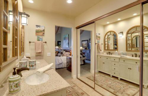 Mtn-View Rancho Mirage Condo w/ Lakefront Patio - Foto 17