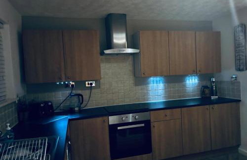 House - Sleeps 6 Hot-tub & Free Parking - Foto 25