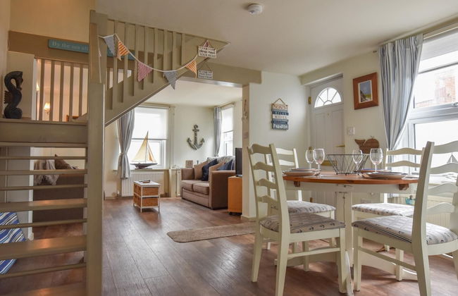 Boat House Located in the Sailing Mecca of Cowes - Foto 3