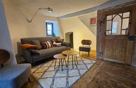 YFB l 500 Jahre alter Stadtmauerturm - Foto 1