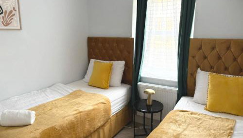 Central 2BR Home with Parking near Ferry - Foto 4, towels