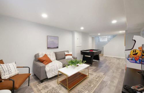 Family Friendly 4 BR Home Close To Downtown CLE! - Foto 50