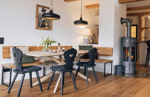 Die Watzmannsuite - Familienfreundliche Ferienwohnung in historischer Villa mit Kamin, Infrarotsauna, Balkon, Garten, nur 10 Gehminuten ins Zentrum von Berchtesgaden - Foto 1