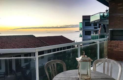 Lindo 2 Qts Vaga Búzios vista deslumbrante do Mar - Foto 27