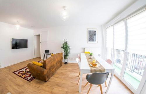 Paris & DisneyLand - 2min From Train Station - Private Indoor Parking - Foto 13