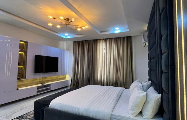 Lovely 3-bed With a Pool Next to Four Point - Foto 2