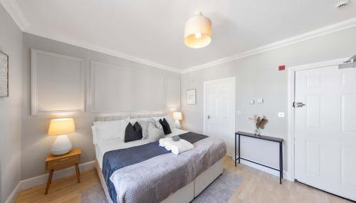 Modern King Bed WiFi Kitchen Perfect for Long Stay - Foto 1