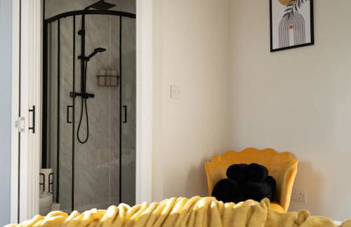 Edwardian Home Sleeps 6 Chesterfield - Foto 18