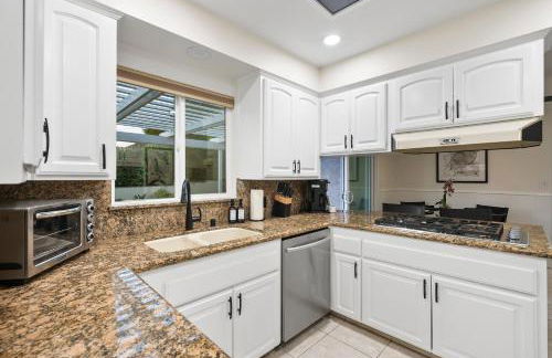 Hills Hideaway by CoastVH - Luxury Midtown 3br - Foto 10