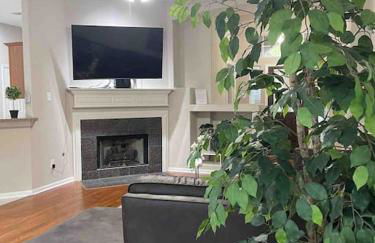 Lovely Woodlands home w/heated pool and spa! - Foto 75