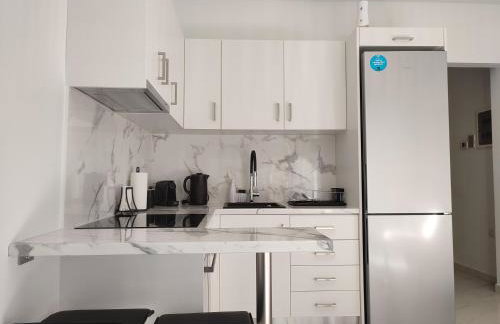 Elegant & Modern Apartment near to Athens Riviera - Foto 10