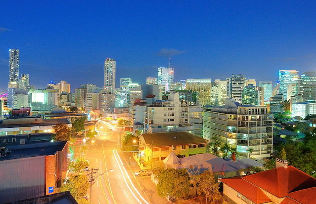 The Summit Apartments - Photo 34