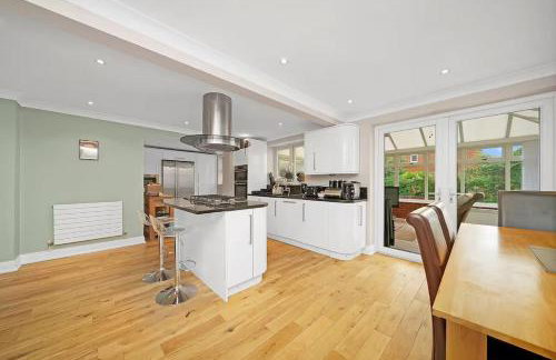 Spacious home in private estate - Foto 10