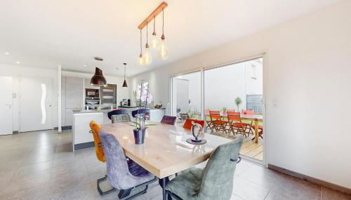 2 Bedroom Amazing Home In Landévant - Foto 5