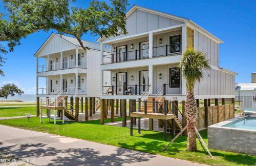 Beach Retreat - Photo 1