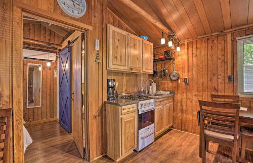 Steps to Beach! Dog-Friendly Suttons Bay Cottage - Foto 10