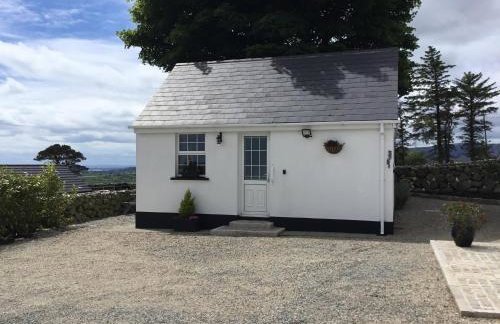 Binnian Gateway - Photo 2