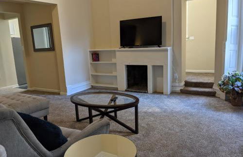 Downtown Vintage Chicago APT - Photo 15