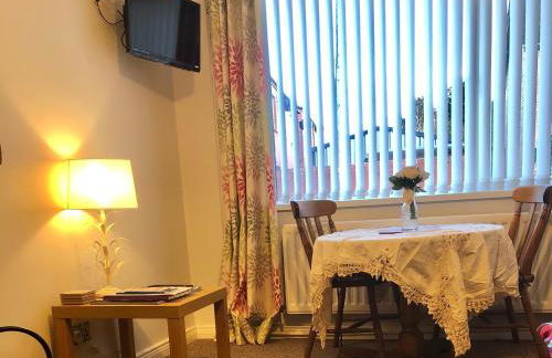 PondeROSEa Cottage Free Gated Parking M1 & City location, wood stove - Foto 11