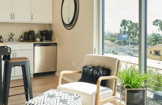 NEW Organic Modern Luxury 1BD/1BA- close to everything! - Foto 34