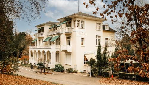 Villa Hedwig - Schwarzwald Apartments mit Thermalbad-Nähe & Balkon mit Bergblick - Foto 5