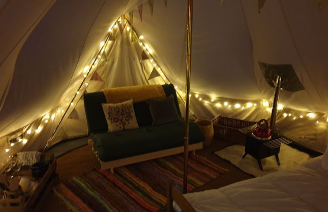 6m Emperor Tent, Near Whitby, With log Burner - Foto 6