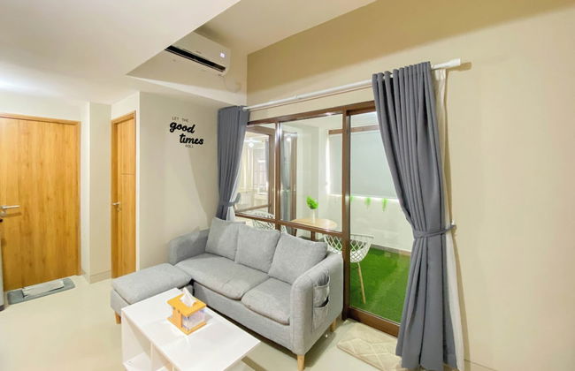 Homey and Nice 1BR at LRT City Jatibening Apartment - Photo 10