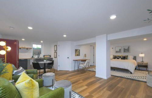 Bright & Modern Basement Apartment DT N'hood - Foto 2