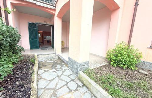 Relax con terrazza giardino e posto auto - Photo 11