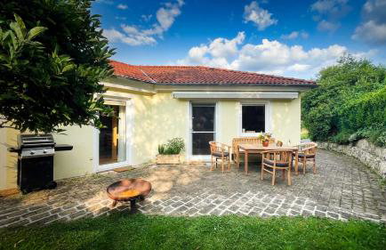 Casa-Philipp, mediterrane, lichtdurchflutete, stilvolle Ruhe-Oase, ebenerdig, mit Garten, Terrasse, Grill und Sauna im Naturparadies Fränkische Schweiz - Foto 8