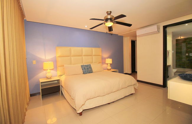 Downtown Apartment Oasis 12 - Photo 12