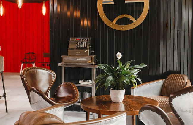 We&I by Vertical - Foto 2