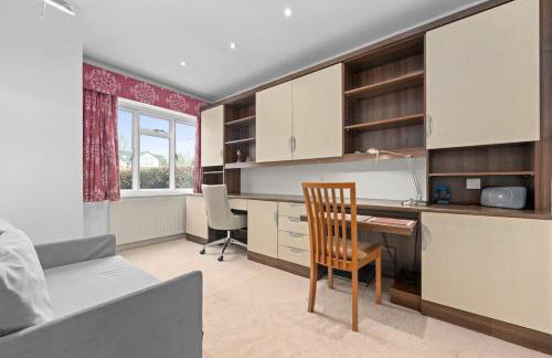 3 Bed Stunning Home in Hale - Foto 28