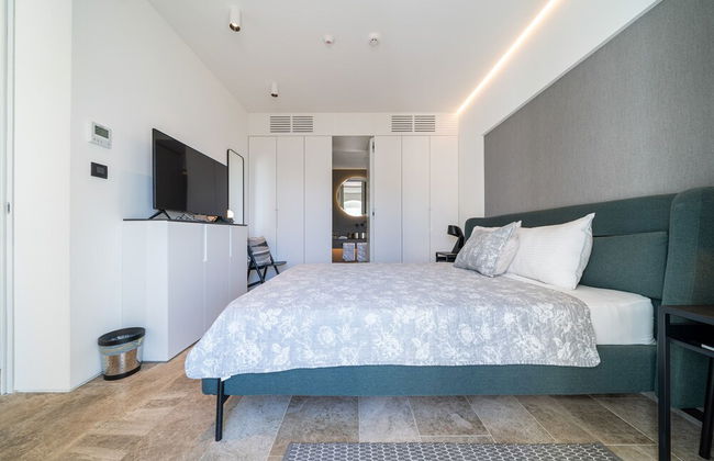 Villa Lastva is a Five Star Seafront Luxury Villa With Privite Pool - Foto 5