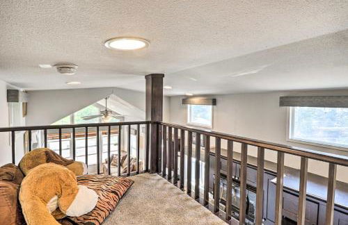 Eureka Tiny Home with Hot Tub and Community Beach! - Foto 21