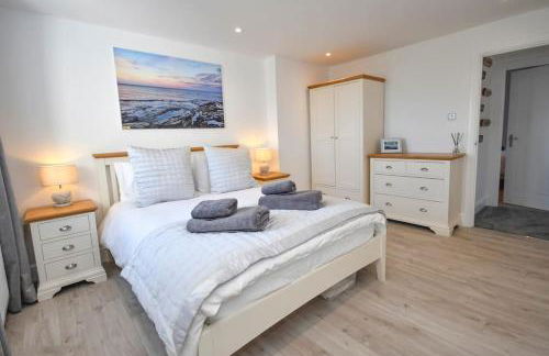 Dexters Den - Sea views, yards from Beach - Foto 7