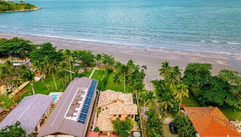 Belíssima casa pé na areia com jacuzzi - Foto 3