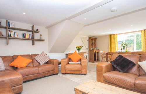 2 Bed in Bridport oc-dc110 - Photo 2