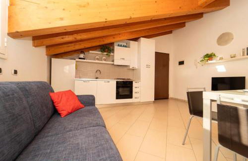 Rho Fiera Home, graziosa e confortevole, con parcheggio interno privato gratuito - Photo 9