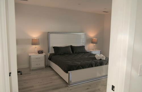 Sleek 7BR Exquisite Estate Resort Pool, Sauna, Spa 6500 SQF - Foto 35