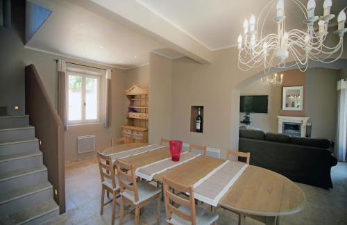 Villa in Provence with Infinity Pool - Foto 3