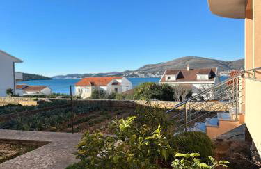 Apartments Zlatka - Photo 6