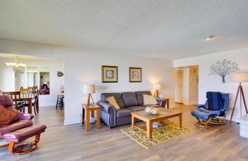 Comfortable Lincoln City Condo with Patio and Views! - Foto 7