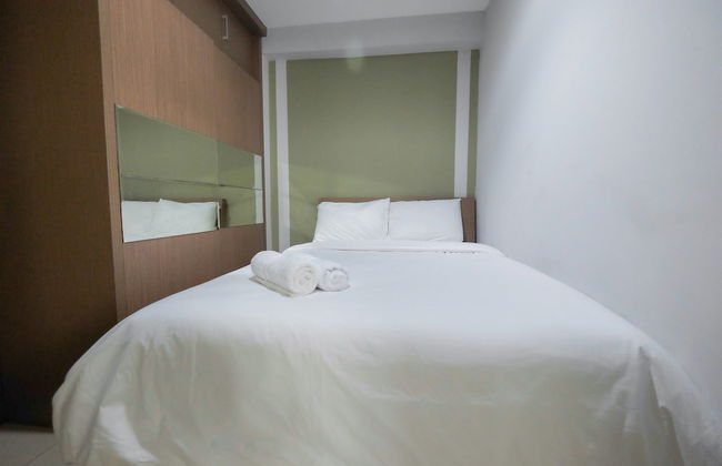 2BR with Sofa Bed Cervino Tebet Apartment - Foto 3