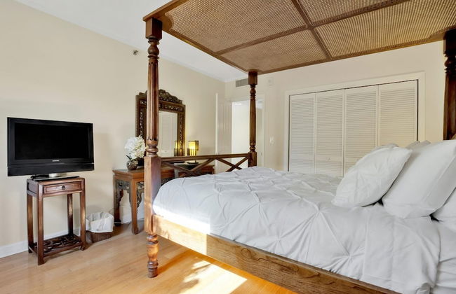 NEW Amazing Large 3BR Direct Oceanfront Penthouse On Ocean Drive - Foto 27