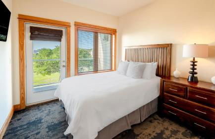 The Slick - Waterfront 3-Bedroom, 3-Bathroom Penthouse Suite at REAL Watersports - Foto 17