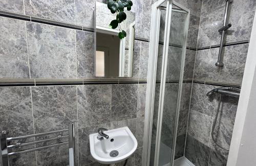 London Serviced Accommodation near Tottenham Hotspurs Football Stadium Great for Contractors - Foto 10