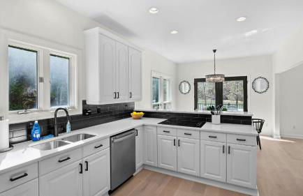 Knotty Pines by Avantstay Lake Views, Renovated - Foto 41