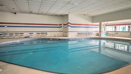 Hot Tub and Deck Pet-Friendly Poconos Getaway! - Foto 3