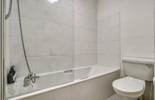 Chic 1Bed and Terrace in Battersea - Foto 37